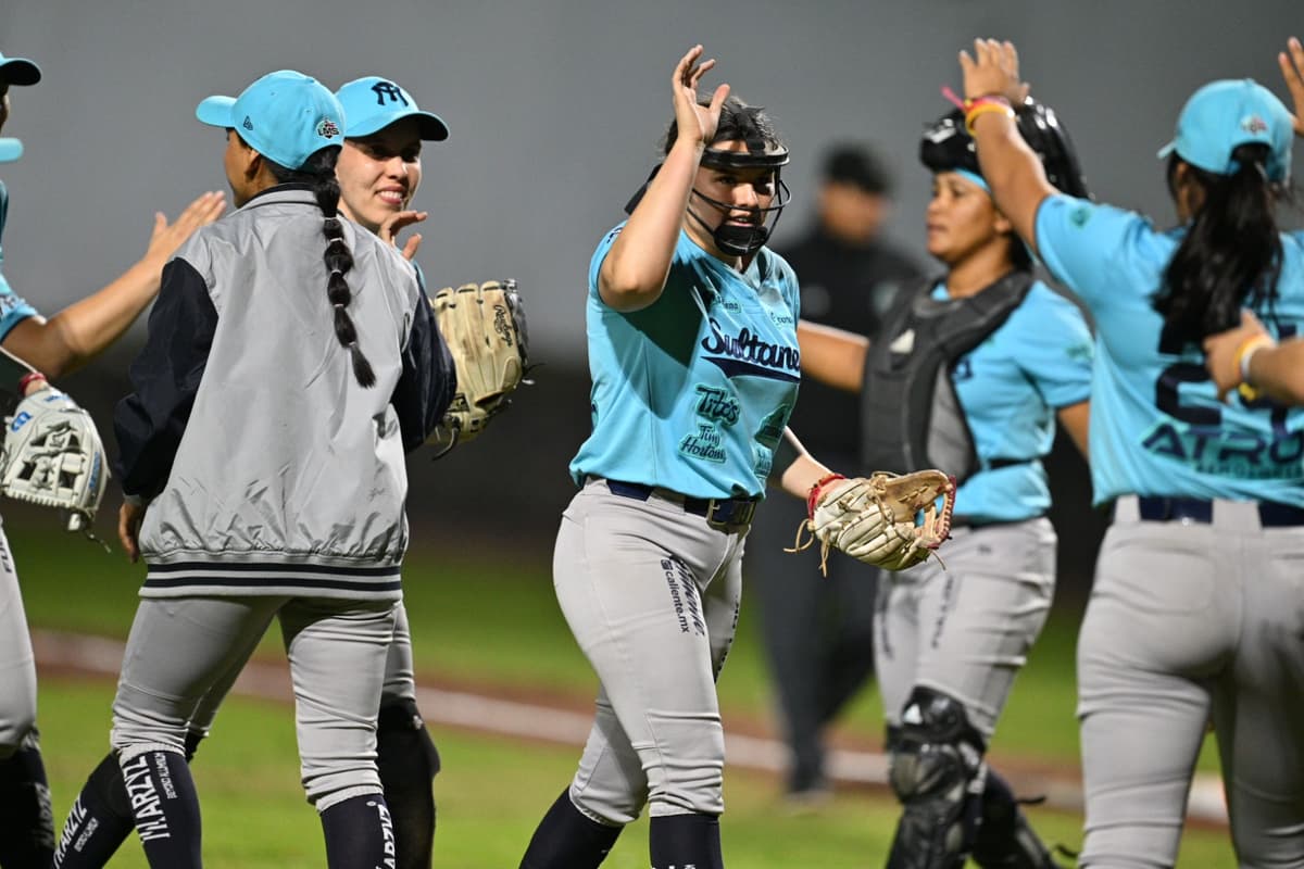 Sultanes Femenil se lleva el primero de la serie