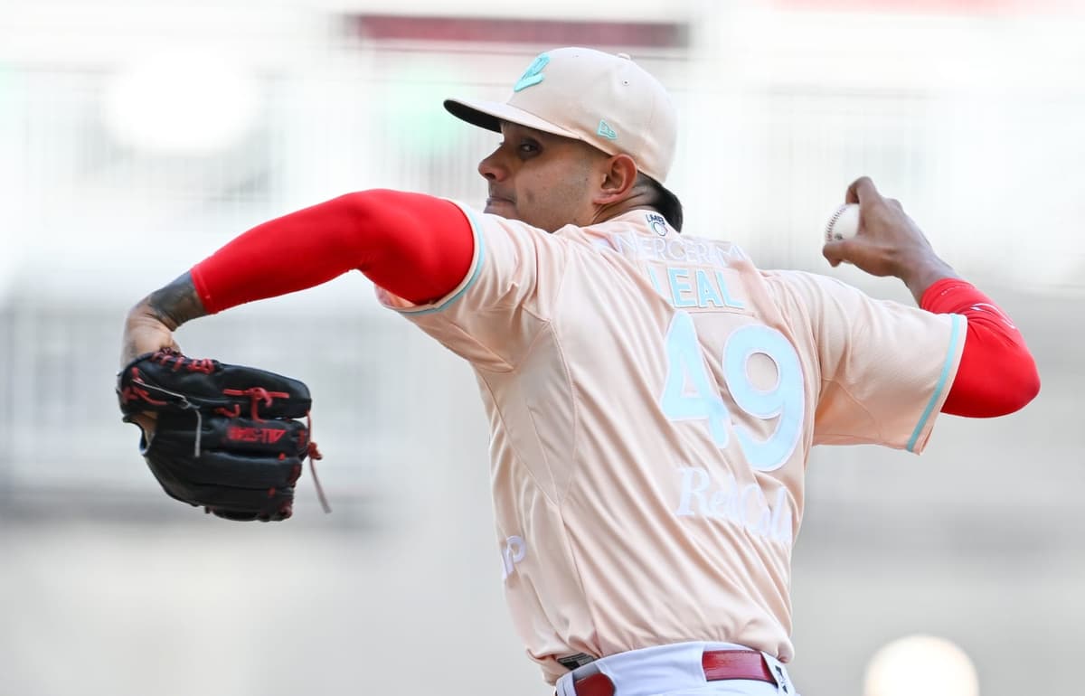 Gran salida de Leal para guiar otro triunfo del México ante los Olmecas