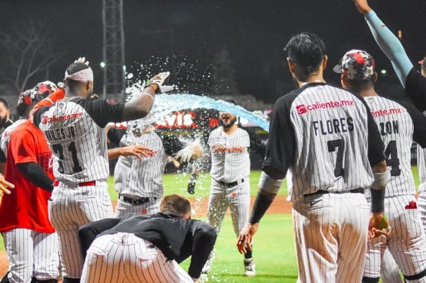 Walk off de Sam Travis para el triunfo de Caliente