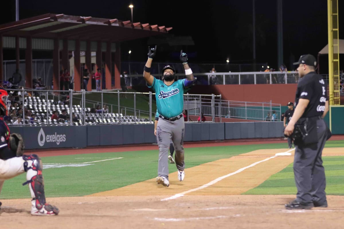 Yeison Asencio lidera victoria sarapera en Laredo