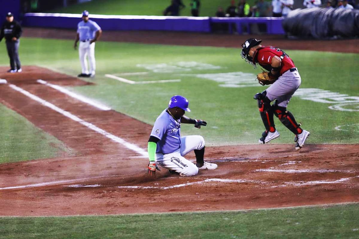 Conspiradores cierra la campaña con victoria y serie ganada