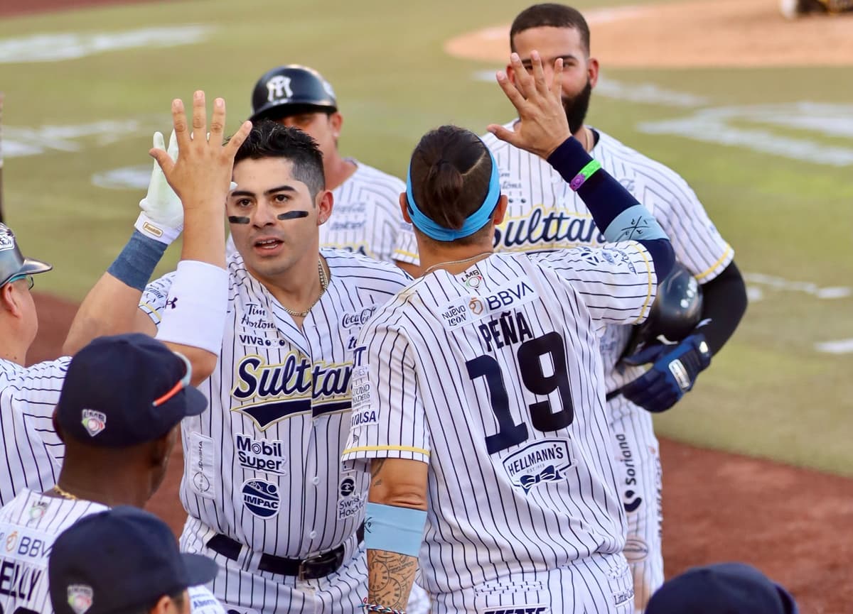 Sultanes se lleva segundo juego de playoffs y vence a Rieleros