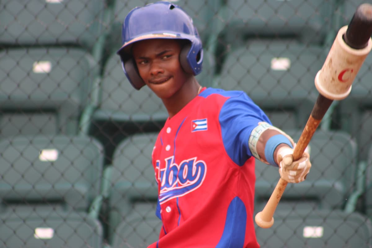 Con un hit Cuba superó 3-2 a México en el PreMundial Sub 18