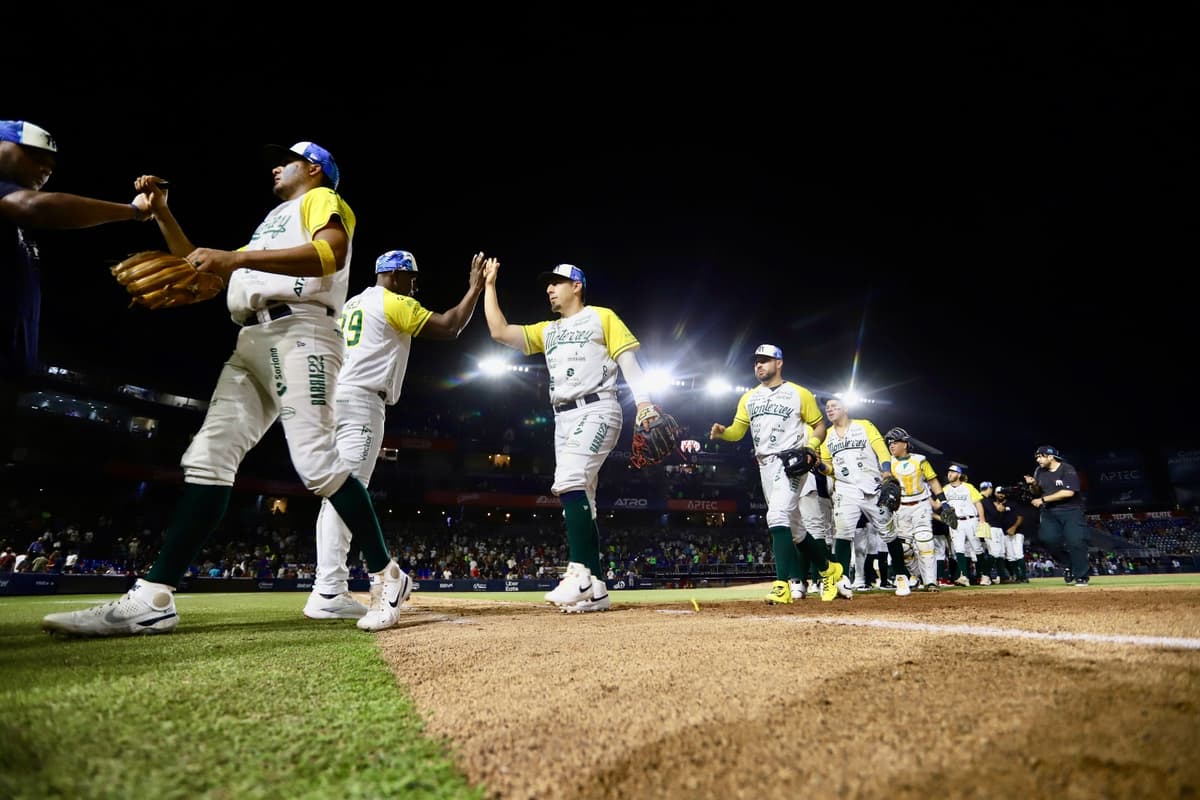 Los regios se imponen en casa y empatan la Serie de Zona