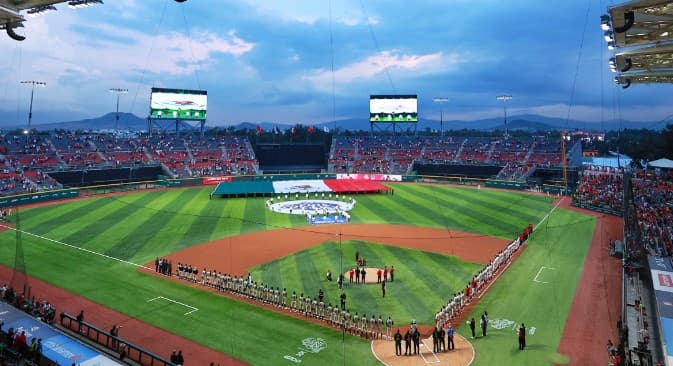 Explota la ofensiva de los Diablos Rojos en el arranque de la Serie del Rey