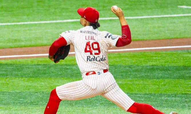 Erick Leal firma con los Yankees