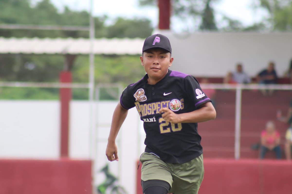 Jóvenes yucatecos rugen en el tryout en Tekax