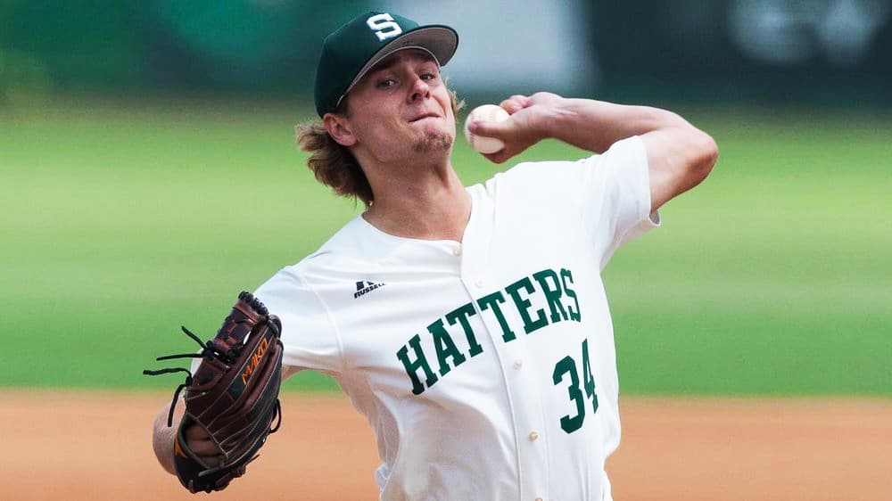 Ben Onyshko, proyectado para relevo situacional de Rieleros