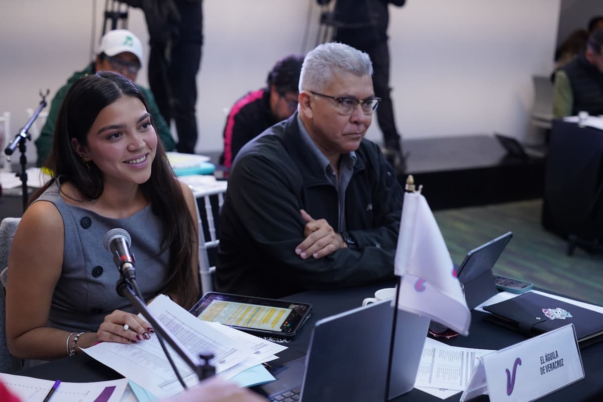 El Águila Softbol suma dos mexicanas a su roster