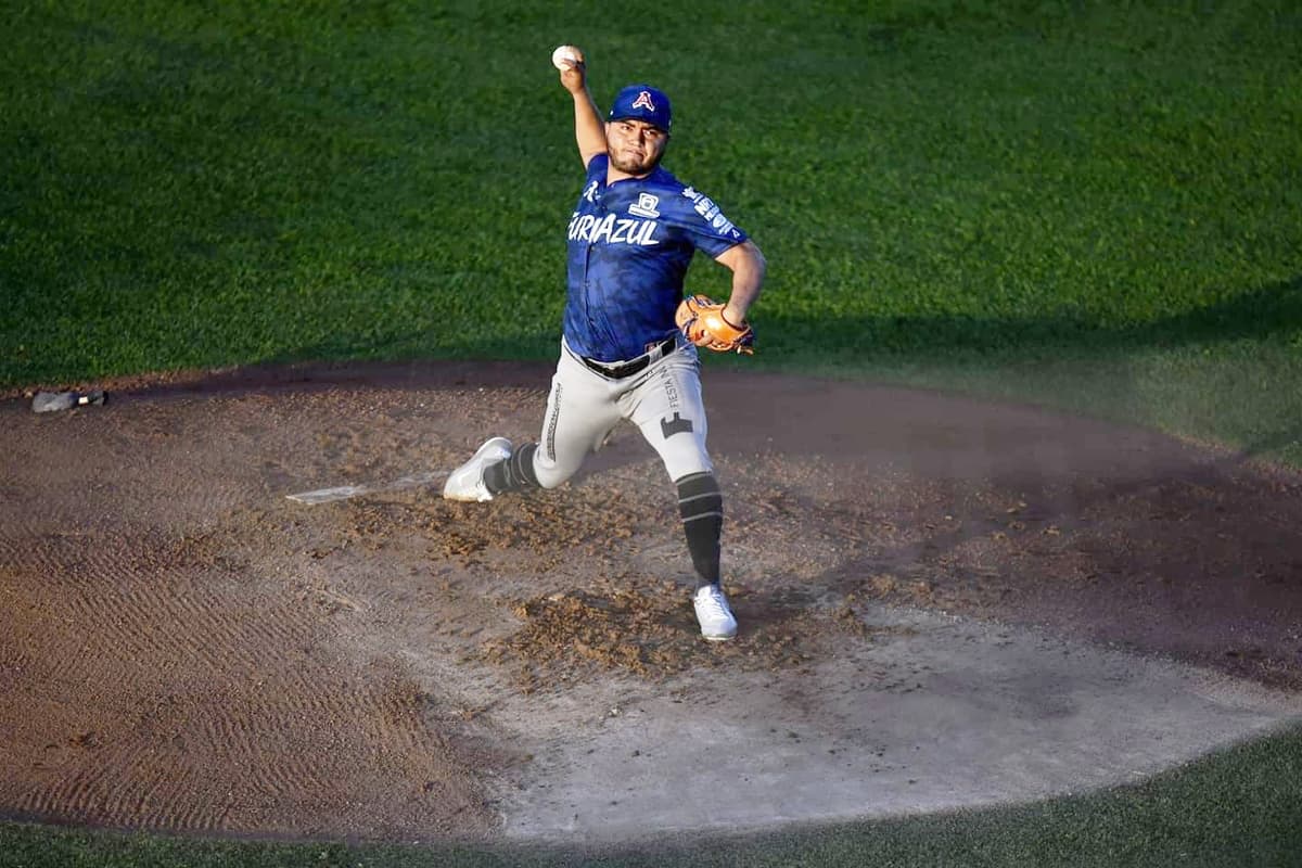 El lanzador Francisco Ríos se une al pitcheo saltillense