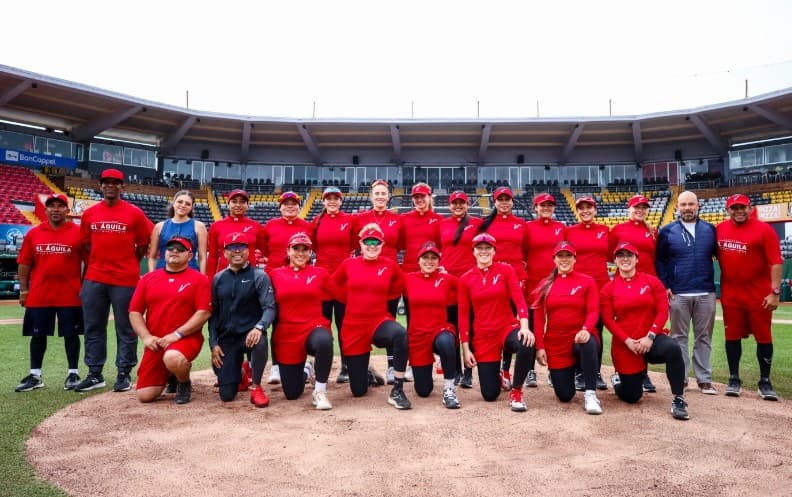 Pasquel visita a las Gloriosas