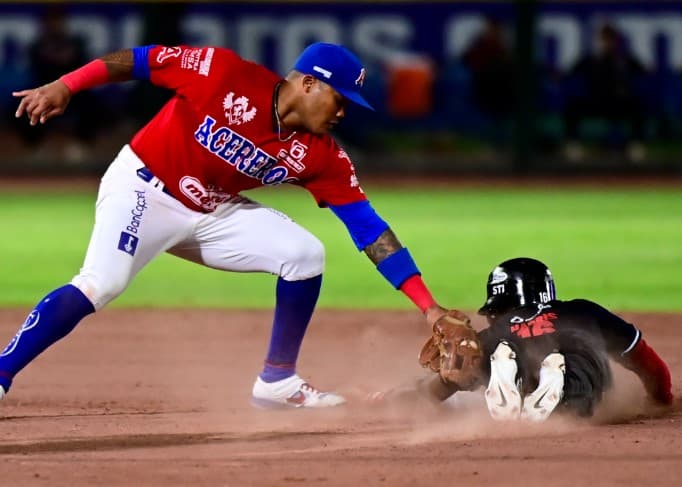 Triunfo de Tecos y ambos equipos avanzan